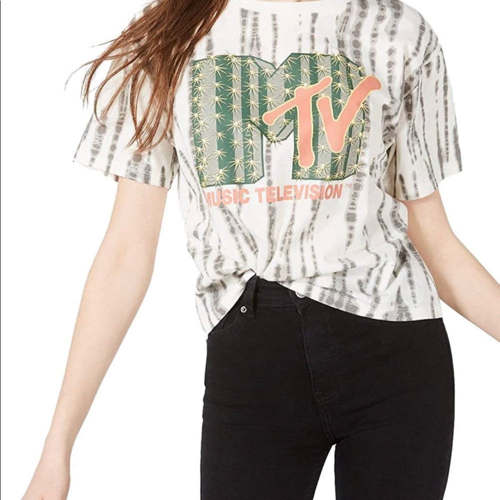 Love Tribe Juniors MTV Printed Cropped Graphic T-shirt